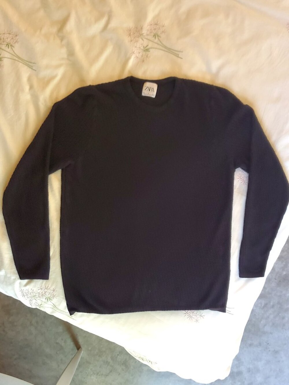 Zara Man Basic Fine Knit Black Crewneck Sweater S Unisex Classic Minimalist